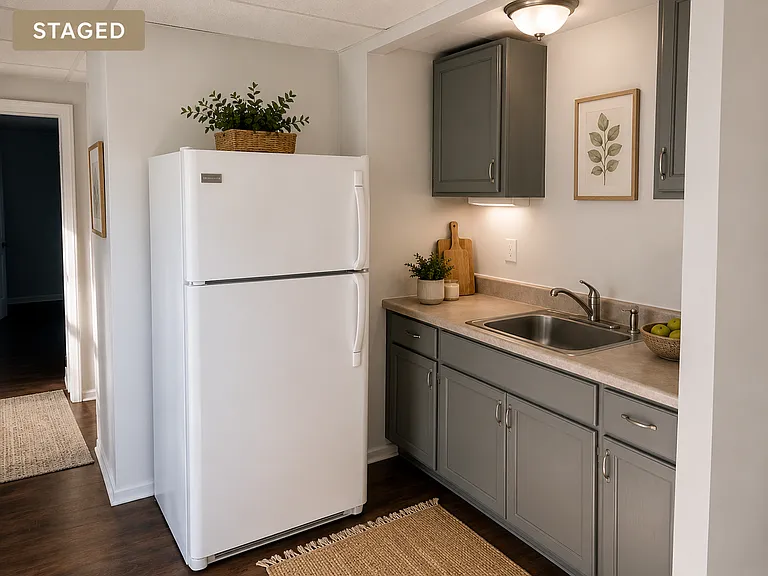 727 Front St #4 — Photo 3