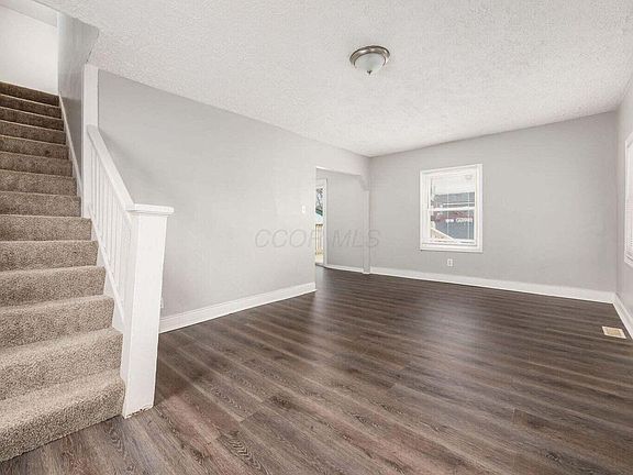 3rd image of 21 Benfield Ave