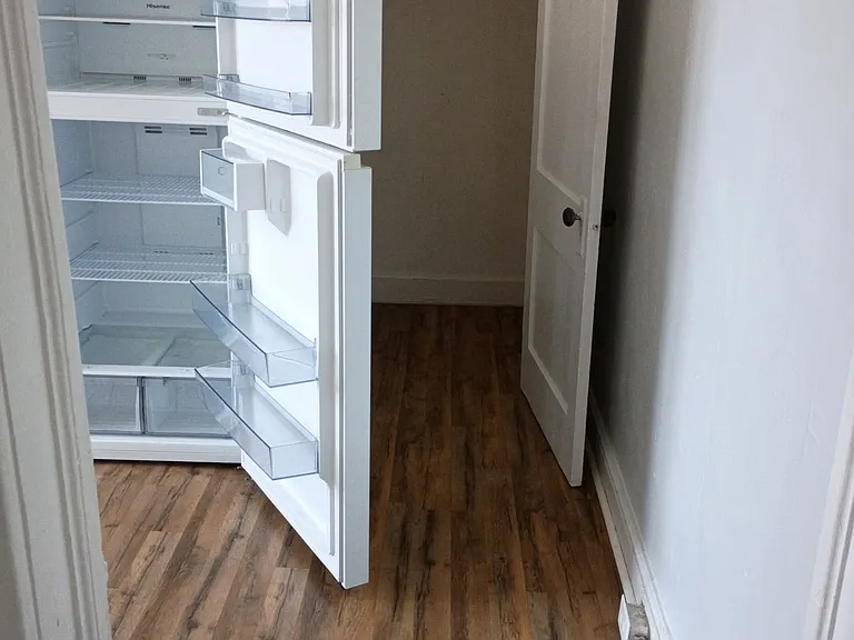 207 S Maple Ave #4 — Photo 4