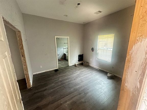 4th image of 4713 Earline St