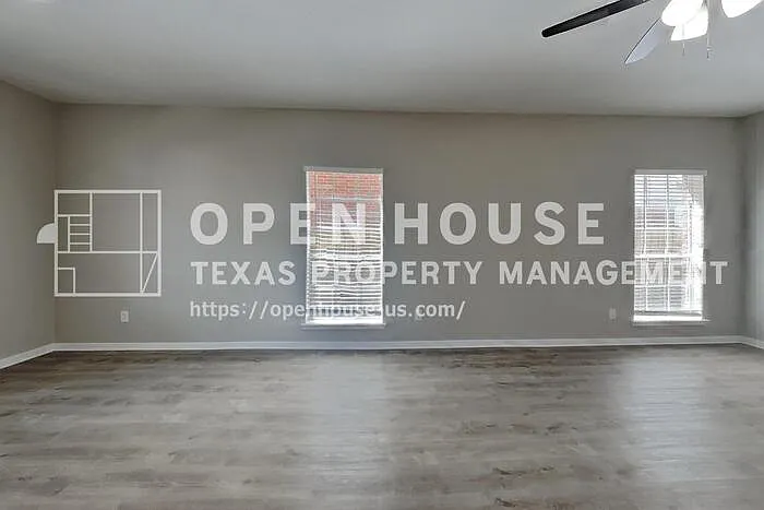 14918 Laytham Ln — Photo 12