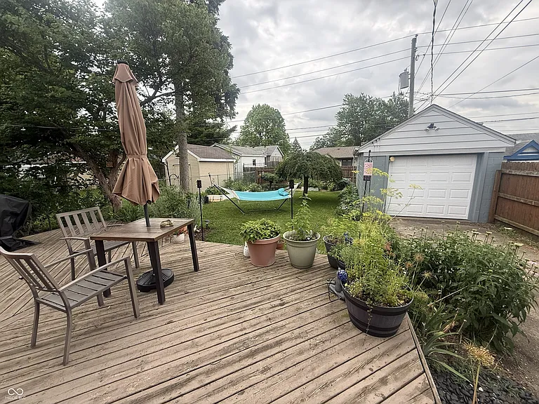 1109 N Downey Ave — Photo 15