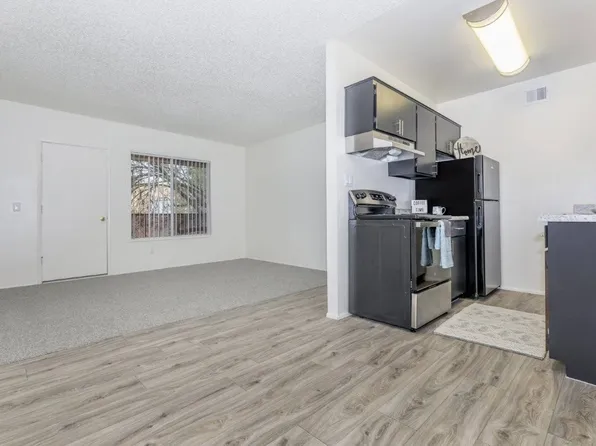 Fox Point Apartments