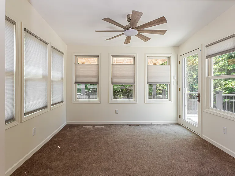 220 Konawa Ln — Photo 11