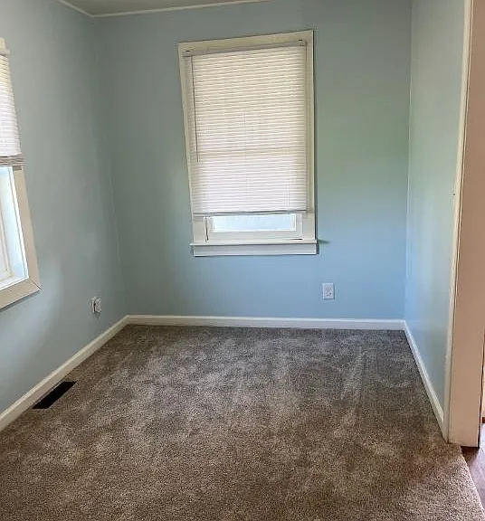 15 Virginia Ave — Photo 6