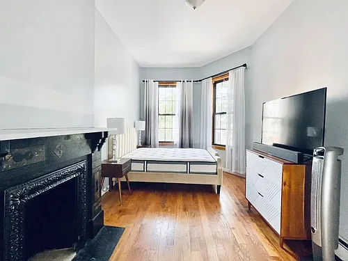223 Weirfield St #3-54 Photo 1