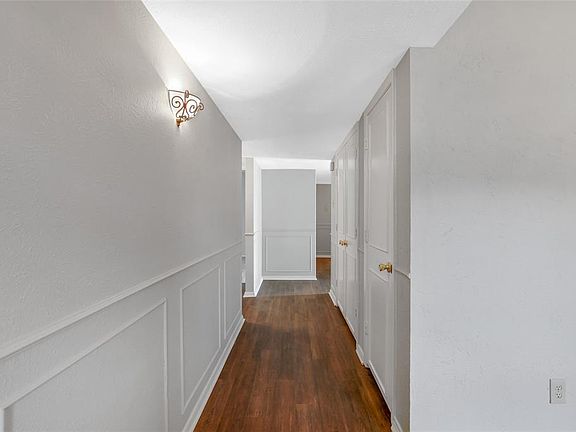 5th image of 1710 Larchwood Cir