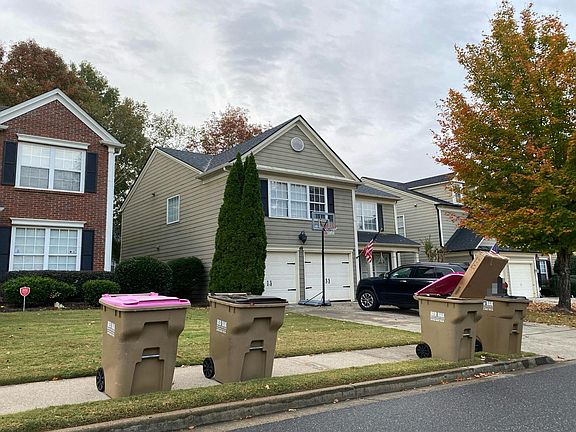 3rd image of 4035 Ridgefair Dr