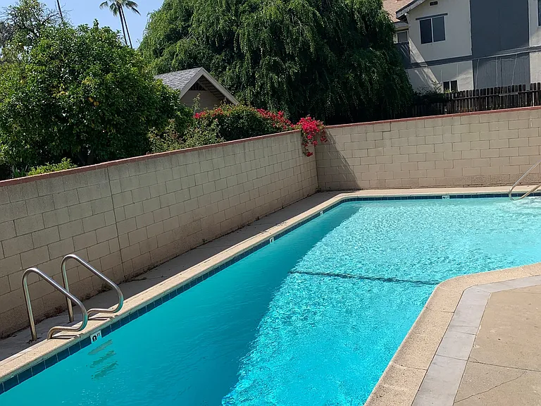 101 N Sierra Bonita Ave #9 — Photo 2