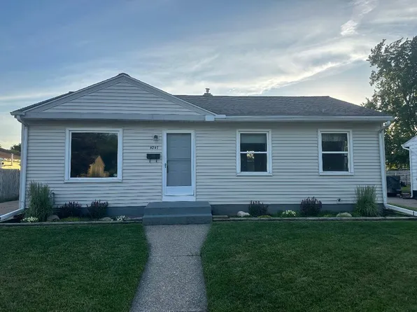 4247 Michael Ave SW, Wyoming, MI 49509