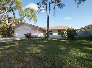 13489 Las Palmas Dr, Largo, FL 33774