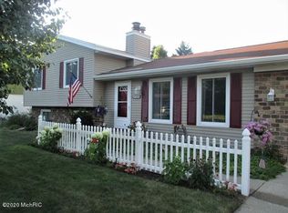 1203 Grand Ave, Grand Haven, MI 49417