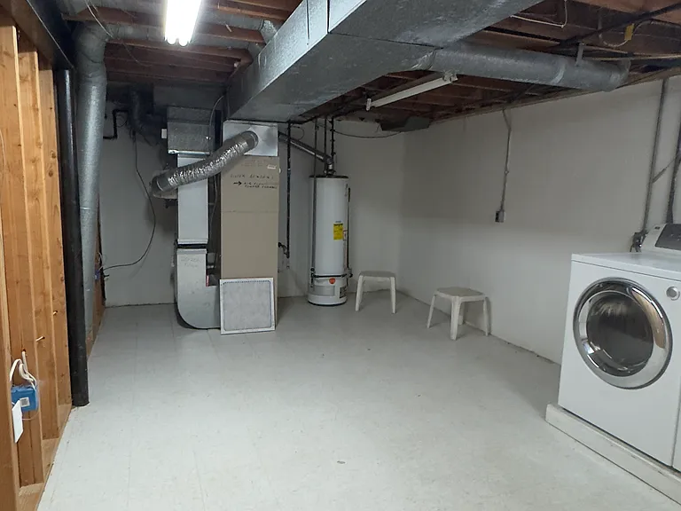18270 Spring Ct S — Photo 26