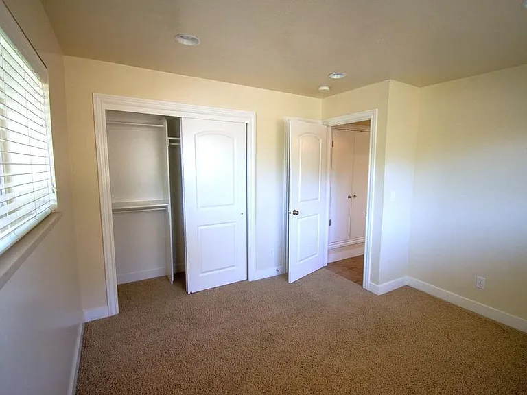 1000 E Center St #1 — Photo 14