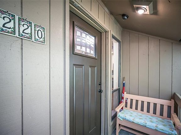 2nd image of 1687 Brookhouse Cir #220-5