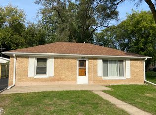 3016 W Lincoln Rd, McHenry, IL 60051