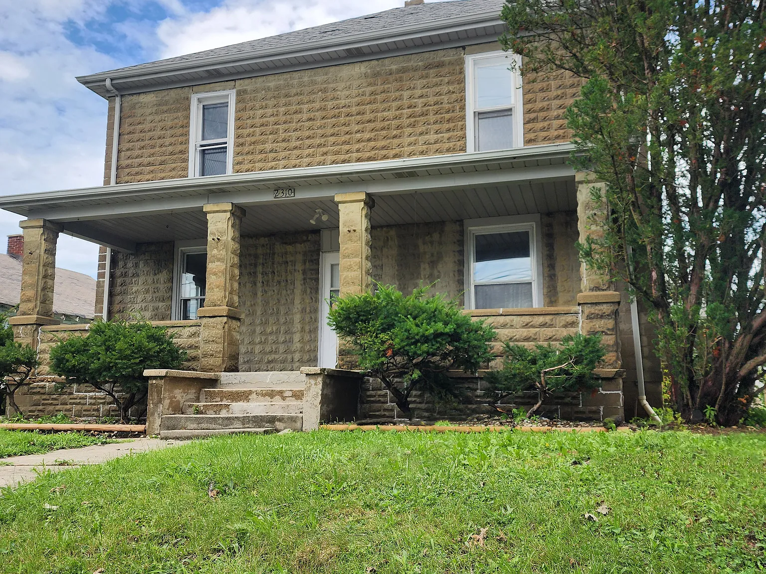 4 bed, 1920 sqft, $1,600 — Photo 2