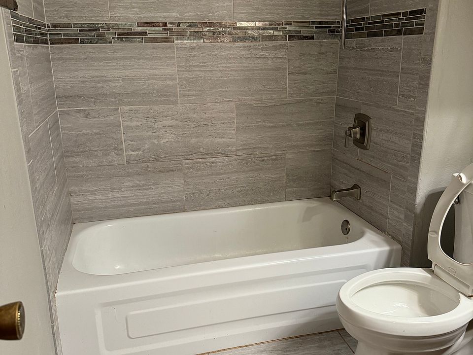 1st image of 2819 Kingswood Dr