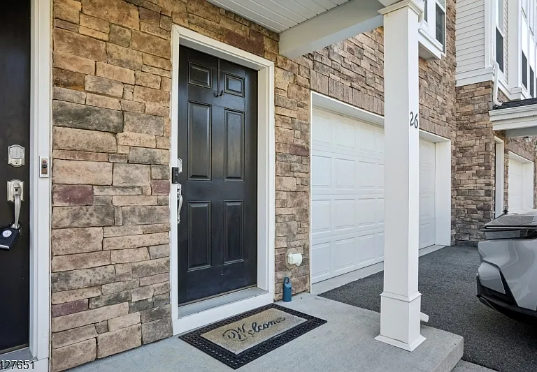 26 Colgate Dr — Photo 3