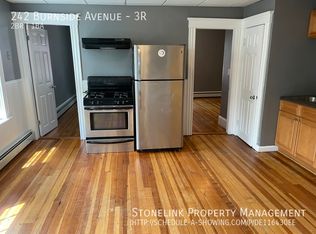 242 Burnside Ave APT 3R, Woonsocket, RI 02895