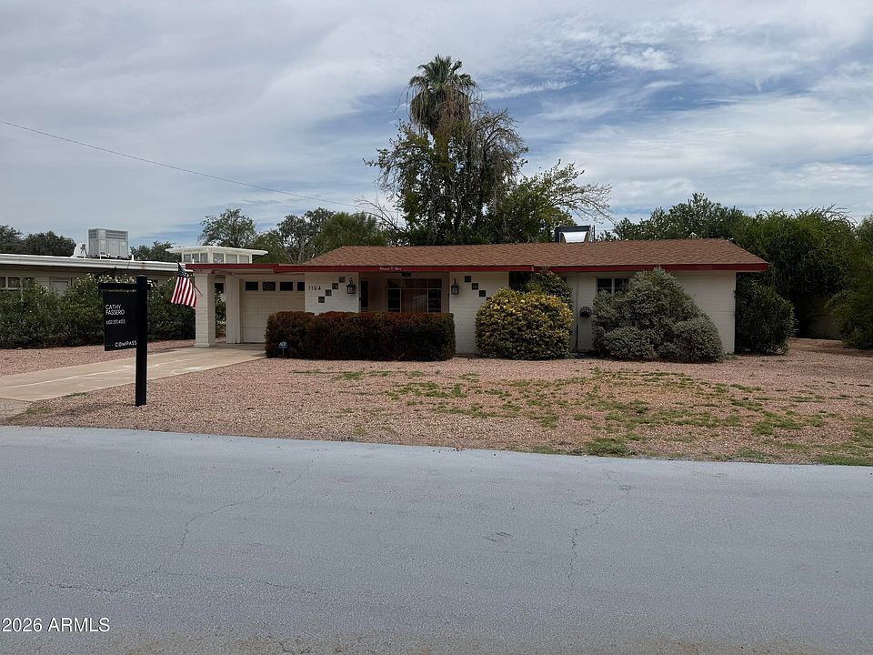 2nd image of 1104 E FERN Drive S