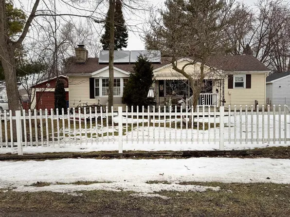 2255 Allison St, Saginaw, MI 48601