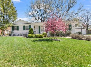 22 Inverness Rd, Springfield, IL 62704