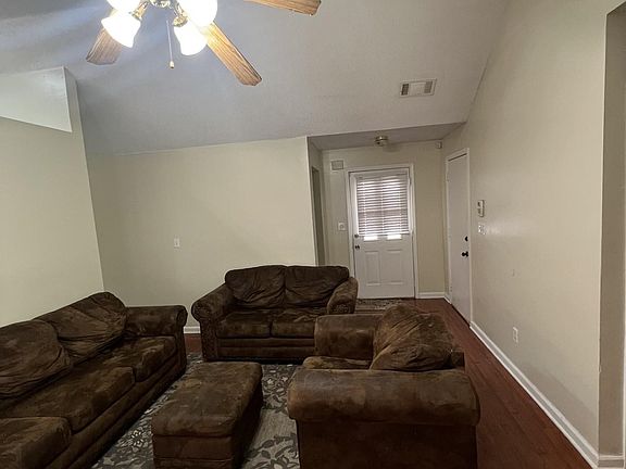 2nd image of 4880 Phipps Dr