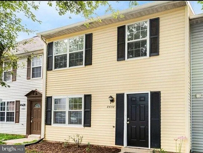 9658 Woodhue Ct — Photo 1