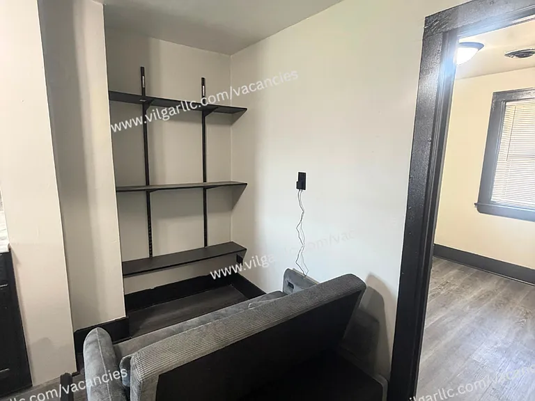 5035 Tod Ave — Photo 7