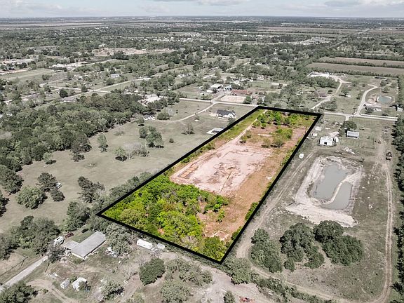 4th image of 1403 Algoa Friendswood Rd
