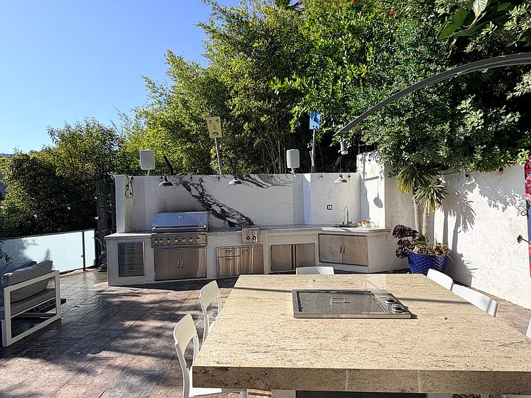 2426 Aspen Dr — Photo 5