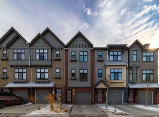 74 Spring Willow Close SW, Calgary, AB T3H6E8