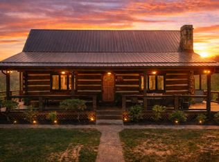 296 Manor House Rd, Campton, KY 41301