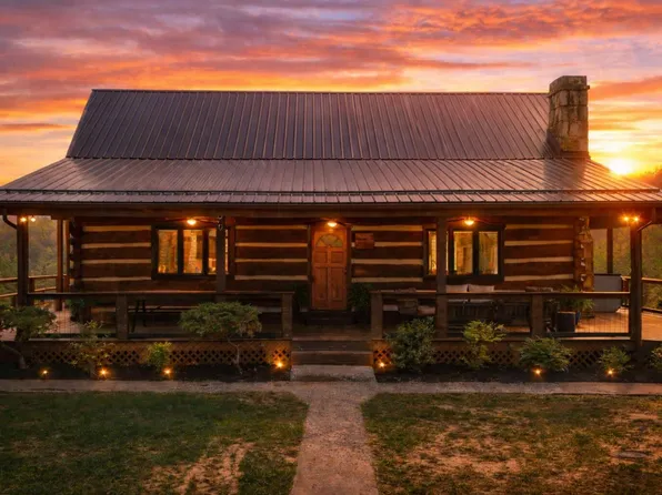 296 Manor House Rd, Campton, KY 41301