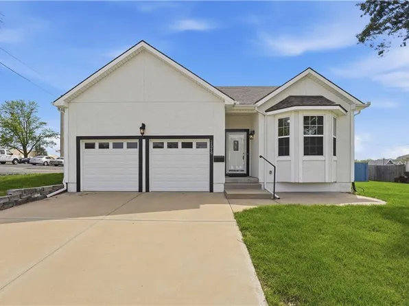 11219 W 57th Ter, Shawnee, KS 66203