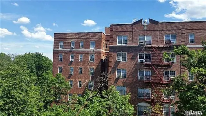 Sold by Benjamin Realty Since 1980 | media 44