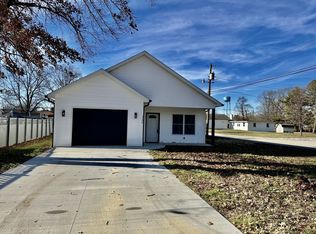 2196 N 3rd St, Terre Haute, IN
