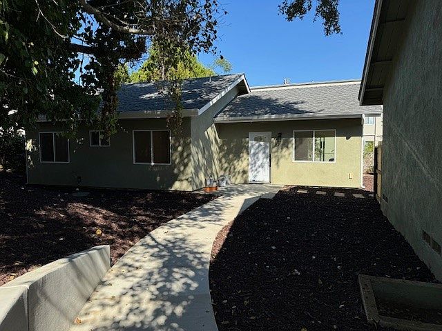1st image of 11 Verde Dr