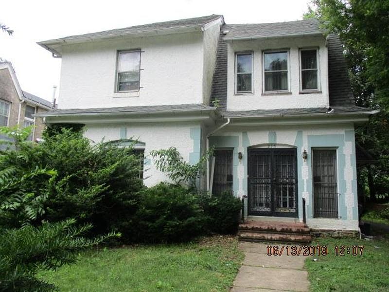 1st image of 275 W Tulpehocken St