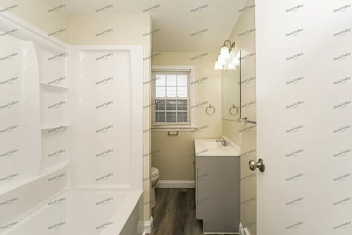 3463 Cottage Grove Rd — Photo 11