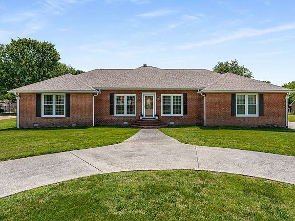 4th image of 2212 Ewing Dr