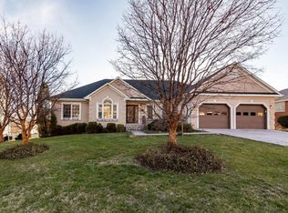 2428 Wolf Crst, Vinton, VA 24179