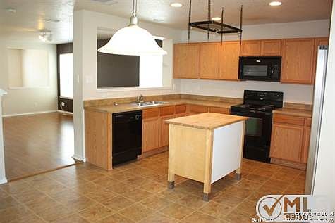 4th image of 6611 Rosewood Crst