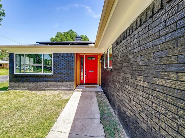 7036 Pinon St, Fort Worth, TX 76116