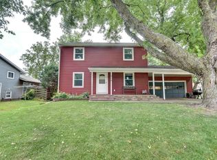 314 Knollwood Dr, Estherville, IA 51334