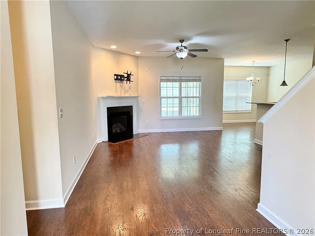 5 bed, 3.0 bath, 2234 sqft, $2,200 — Photo 3