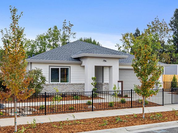 2676 Wesley Way Front Exterior