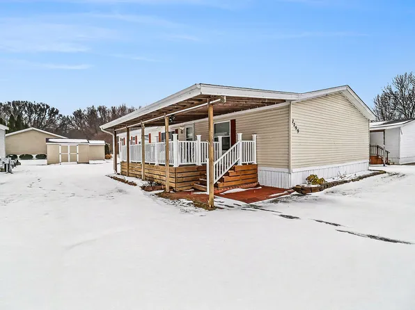 7299 White Swan Ln, Ludington, MI 49431