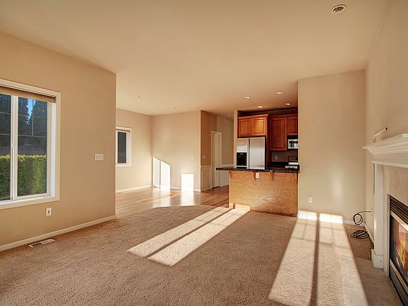 3rd image of 13029 NE 70th Dr